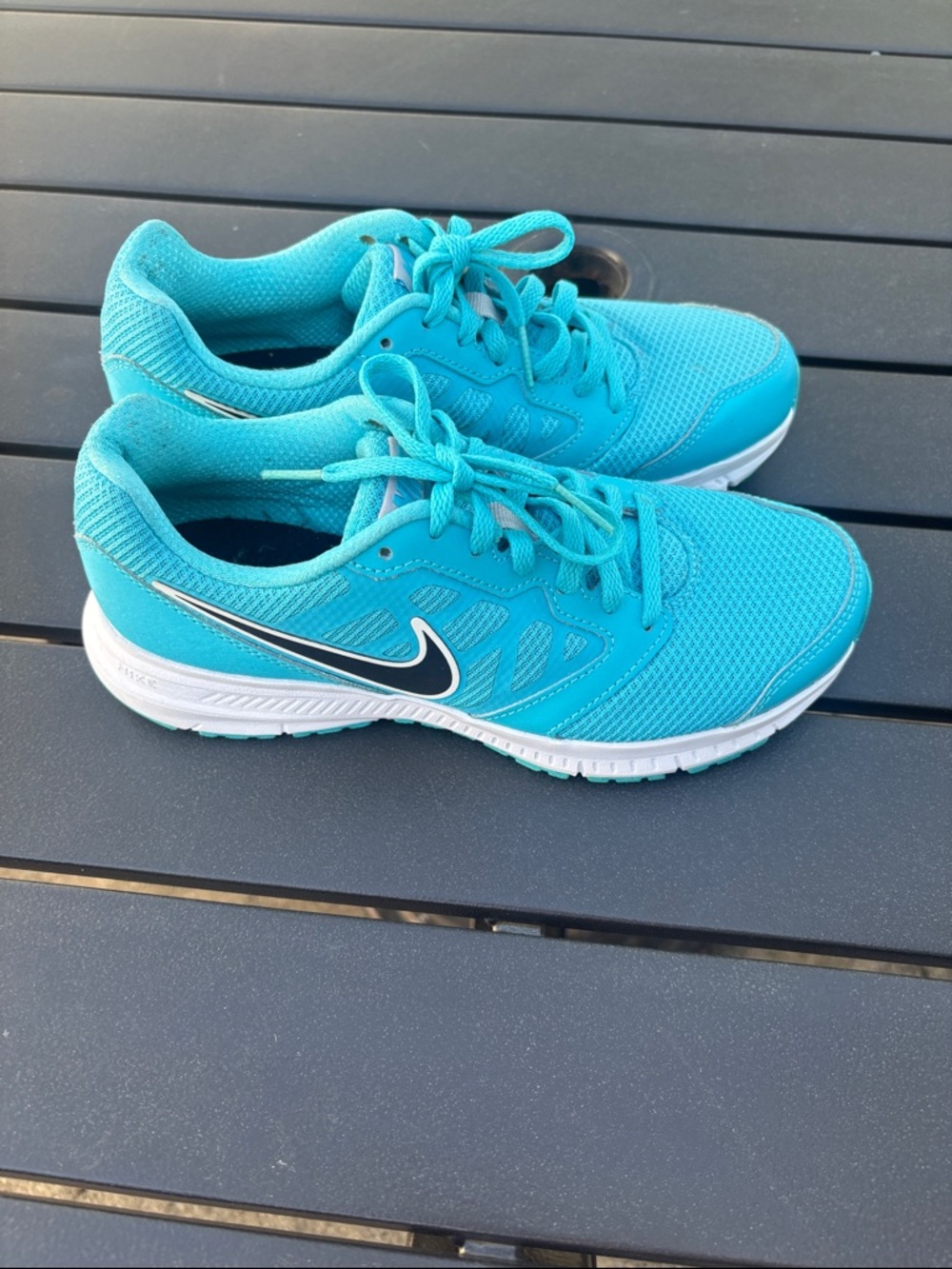 Nike Turquoise/Teal Women's Running Shoes